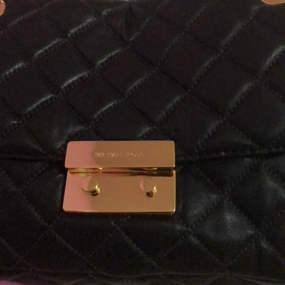 Michael kors bags leather! - Picture 2 of 3